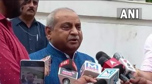 nitin patel, bhupendra patel, vinod kapri