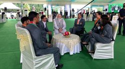 ‘जिस घर का मुखिया तगड़ा होगा उसकी प्रगति को कोई नहीं रोक सकता..’, नरेंद्र मोदी के सामने बैठ खिलाड़ी ने बांधे तारीफों के पुल, मुस्कुराते रहे पीएम