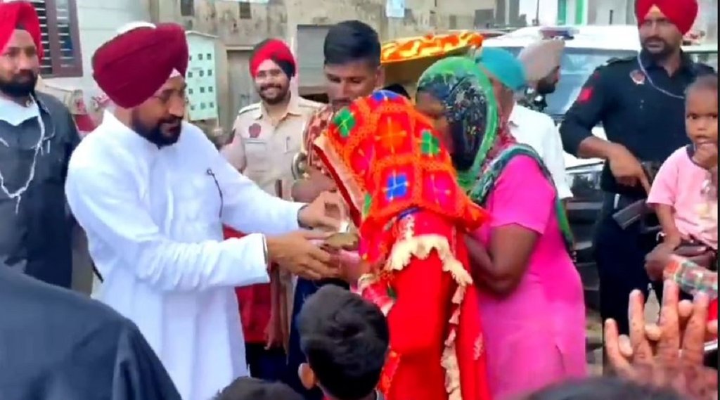 punjab cm chanranjit singh channi, punjab cm video, punjab congress,