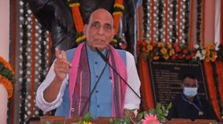 योगी की ईमानदारी पर संदेह नहीं, कांपते हैं अपराधी- बोले राजनाथ, सनातन धर्म को कर रहे मजबूत