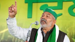 अंबानी-अडानी का ही विरोध क्यों? राकेश टिकैत से किया सवाल, जवाब देने लगे तो एंकर बोले- कुछ बेचा होता तो आपसे पहले मैं खड़ा होता