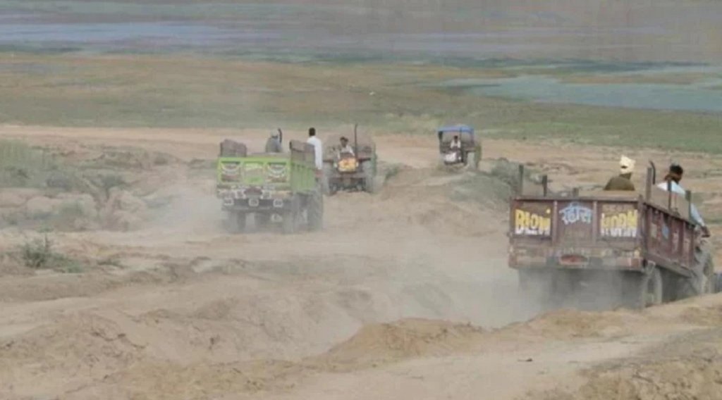 sand mafia case ips bihar bhojpur
