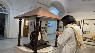 Tej Pratap Yadav, Mahatma Gandhi, RJD, Lalu Yadav, Delhi