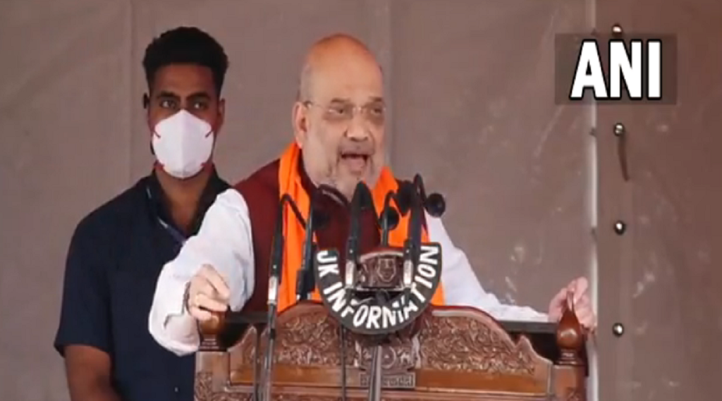 अमित शाह ने जम्मू-कश्मीर दौरे के दूसरे दिन जम्मू में जनता को संबोधित करते हुए ये बातें कहीं। (फोटो- ANI)
