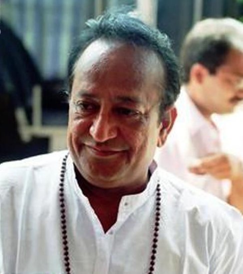रावण के किरदार से लोकप्रिय होने वाले अरविंद त्रिवेदी ने राजनीति में भी हाथ आजमाया। वह 1991 से 1996 तक साबरकथा लोकसभा सीट से बीजेपी के सांसद रहे। 