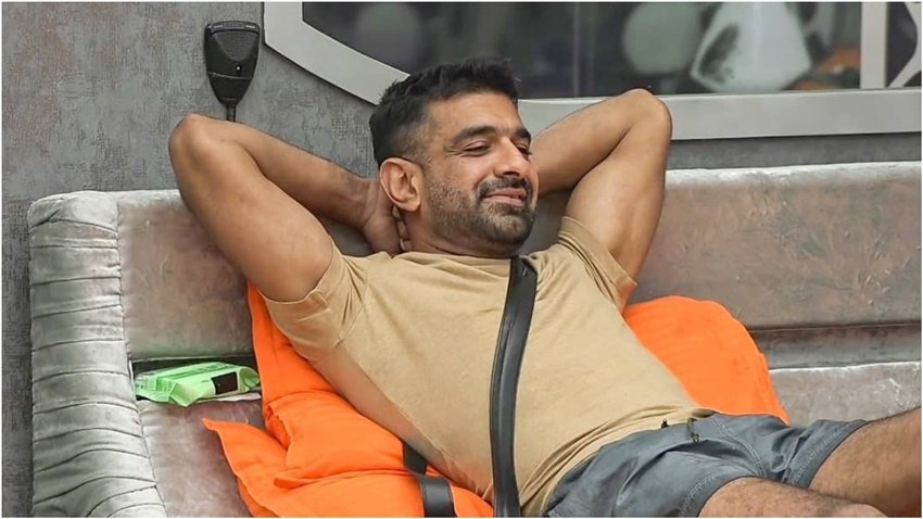 टीवी के चर्चित एक्टर एजाज खान ने भी बिग बॉस में ही अपने साथ यौन हिंसा की बात बताई थी। उन्होंने बताया था कि जब वह छोटे थे तो उनके साथ मोलस्टेशन की घटना हुई थी।