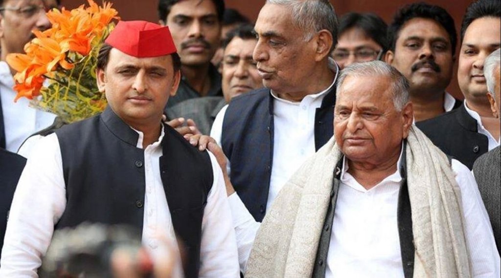 Akhilesh Yadav, Mulayam Singh Yadav
