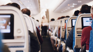 America, Passenger locked in toilet, Corona, Covid-19, Mid flight corona test