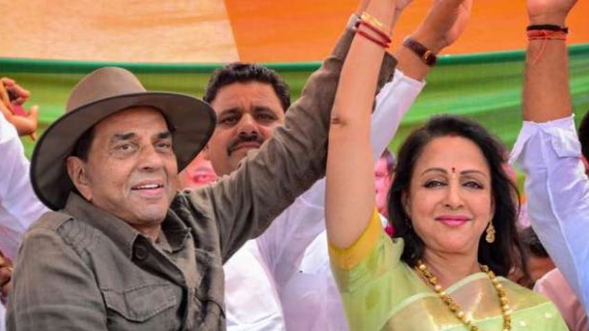 धर्मेंद्र हेमा का ये रिकार्ड दो तरह से देखा जा सकता है। पहला ये जोड़ी सबसे हिट और सबसे ज्यादा एक साथ फिल्में करने वाली रही है। इसे भी पढ़ें-