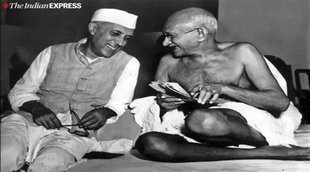 Dunia Mere Aage