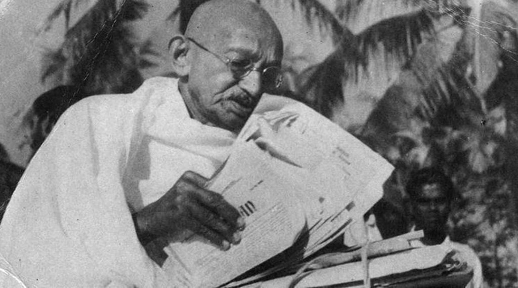 मूल्य क्षरण के इस दौर में