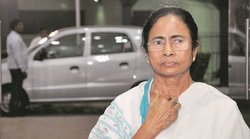 जब 15 साल की उम्र में जेपी नारायण की कार पर चढ़कर जताया था विरोध, जानें- कैसे पश्चिम बंगाल की राजनीति में ‘दीदी का सिक्का’ जमा