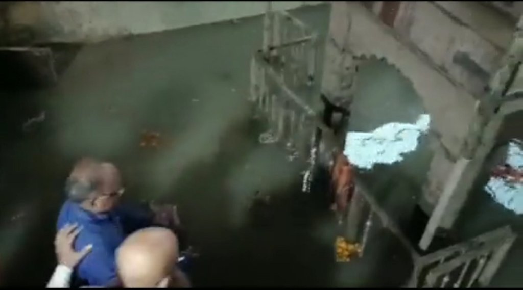 Manikarnika Ghat