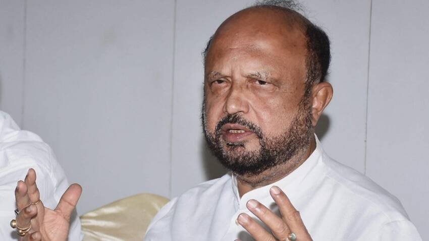 प्रफुल्ल कुमार महंत भी छात्र राजनीति से निकले हैं। वह कॉलेज के दिनों में ‘अखिल असम छात्र संघ’ से जुड़े और 1979 में उसके अध्यक्ष बनाए गए थे।  आगे चलकर वह असम के मुख्यमंत्री की कुर्सी पर भी काबिज हुए।