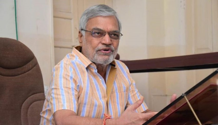 राजस्थान में कांग्रेस के बड़े नेता सीपी जोशी मोहनलाल सुखाड़िया विश्वविद्यालय के छात्र संघ के अध्यक्ष रहे। उसके बाद वह विधायक और सांसद भी बने। यूपीए सरकार में वह केंद्रीय मंत्री भी रहे। (यह भी पढ़ें - मुलायम के फैसलों में दिखती थी अमर सिंह की छाप, भारतीय राजनीति में मशहूर है दोस्तों की ये 7 जोड़ियां)