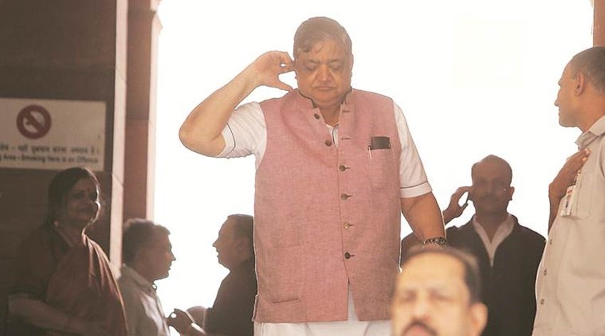 2008 से 2012 तक वह बीएसपी में रहे। बसपा से ही 2010 से 2012 तक वह राज्यसभा के सदस्य भी रहे। 2012 में एक बार फिर वह सपा में शामिल हो गए।  (यह भी पढ़ें: मुख्तार अंसारी से राजा भैया तक: क्या करती हैं यूपी के इन नेताओं की पत्नियां? कोई डॉक्टर तो कोई ठेकेदार)
