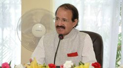 कश्मीर मुद्दे पर एंकर और कांग्रेस नेता के बीच जमकर हुई तू-तू मैं-मैं, डिबेट छोड़ कर चले गए राशिद अल्वी