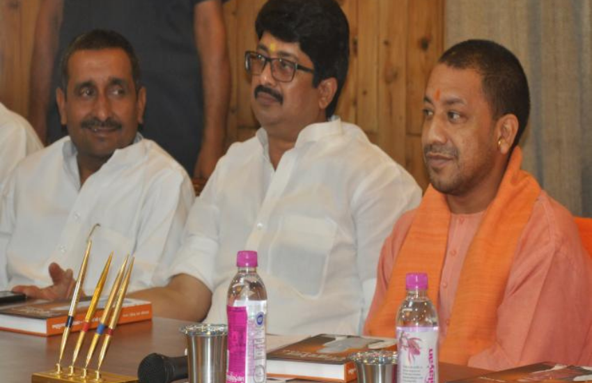 राज भैया का कहना था कि योगी सरकार में अपराध काफी हद तक कम हुआ है, लेकिन वह ठोको नीति पर सहमत नहीं थे। यह भी पढ़ें- जानिए राजा भैया का नाम रखे जाने के पीछे की कहानी