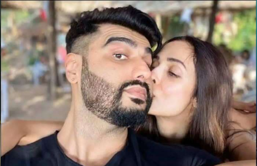 मलाइका अरोड़ा भी अरबाज खान से अलग होने के बाद अर्जुन कपूर के साथ रिलेशन में लंबे समय से हैं। अरबाज और मलाइका का एक बेटा भी है। Photos: Social Media
