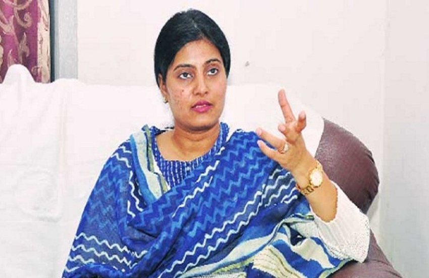 बता दें कि चुनावी रैलियों में पार्टियों के गठबंधन को अब मिलावट और महामिलावट तक की संज्ञा दी जाने लगी है। Photos Social Media