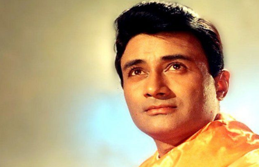 बता दें कि सुरैया ने फिल्मों में काम करना छोड़ दिया था और वह घर से बाहर भी नहीं निकलती थीं। ताउम्र देव की याद में उन्होंने खुद को जलायाऔर शादी नहीं की। देव ने बताया था कि वह सुरैया की मौत के बाद भी उनकी अंतिम यात्रा में नहीं गए थे। इसे भी पढे़ं - देव आनंद की झलक पाने के लिए दीवानी थी ये एक्ट्रेस, स्टूडियों में घंटों करती रहती थी इंतजार