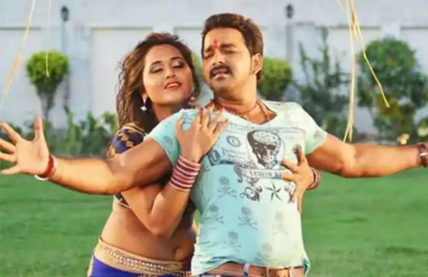 बॉलीवुड की ही तरह भोजपुरी गानों की भी फैन फॉलोइंग बहुत है। भोजपुरी इंडस्ट्री पिछले कई सालों से तेजी से ग्रोथ कर रही है। यही कारण है कि भोजपुरी एक्टर और सिंगर भी अब अपनी पहचान बना सके हैं।