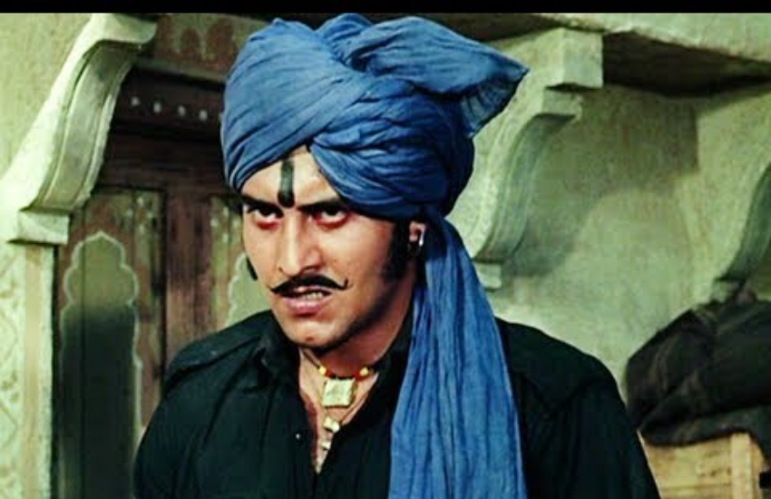 विनोद खन्ना ने करियर की शुरुआत 1968 में की थी। शुरुआती दिनों में उन्हें अक्सर नकारात्मक भूमिकाएं ही मिलती थीं। इसे भी पढ़ें -हेमा मालिनी शादी के बाद धर्मेंद्र की पहली पत्नी का सामना करने से बचती रही थीं, बताई थी ये वजह