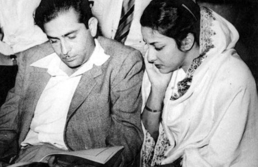 इस वाक्ये से नाराज नरगिस, राज कपूर को मॉस्को में ही छोड़कर इंडिया लौट आई थीं। इसे भी पढ़ें- राज कपूर ने हेमा मालिनी पर जब लगाया था एक दांव, बाजी जीतने के बनाया था कुछ ऐसा प्लान
