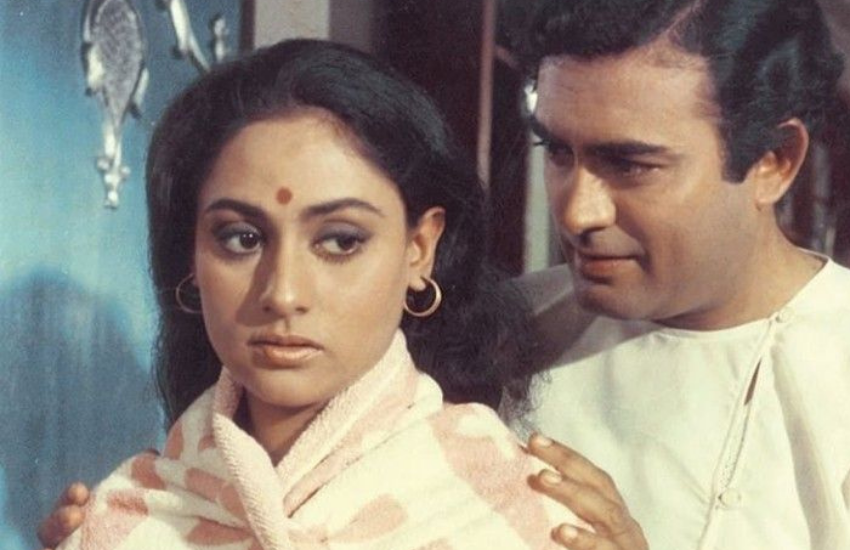 अंजू ने बताया था कि संजीव के परिवार में पुरुषों की मौत 50 की उम्र तक आते-आते हो जाती थी, इसलिए संजीव को भी यह आभास था कि वह भी 50 का आंकड़ा पार नहीं कर सकेंगे।
