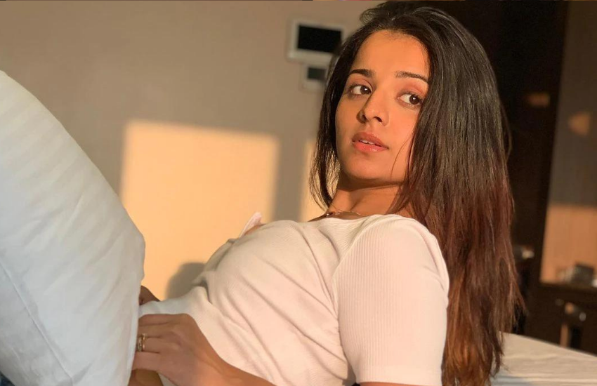 महिमा मॉडलिंग भी करती हैं और एक बेहतरीन डांसर भी हैं।
