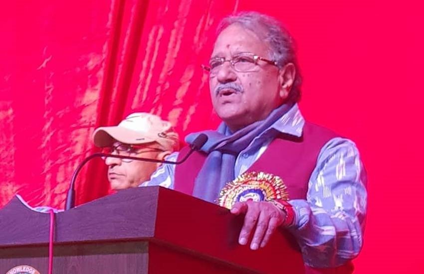 राजेश अग्रवाल बीजेपी के टिकट पर बरेली कैंट से विधायक चुने गए। पिछले 26 सालों से वह विधानसभा का चुनाव जीतते आ रहे हैं।
