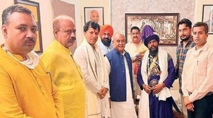 agriculture minister meeting with nihang chief, singhu border, farmer protest