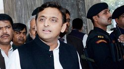 लखीमपुरः नहीं थम रही हिंसा की आंच! राहुल- प्रियंका के बाद अखिलेश यादव भी पहुंचेंगे, पंजाब से निकल सकता है 10 हजार गाड़ियों का काफिला