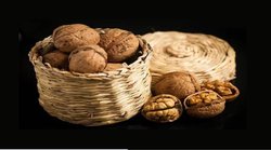 High Uric Acid को काबू कर सकते हैं प्याज और अखरोट, बस इस तरह करें सेवन