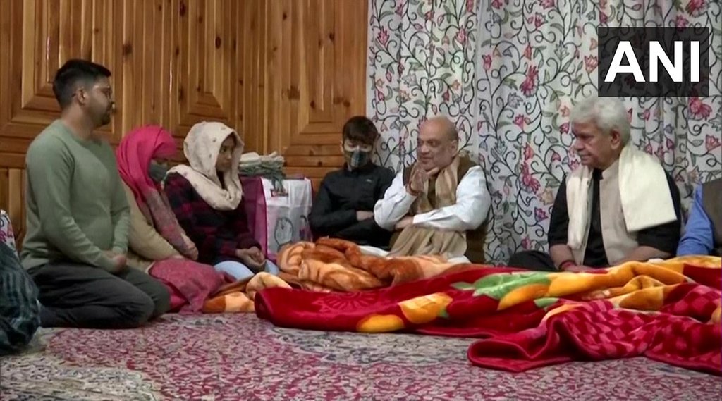 जम्मू-कश्मीर पहुंचे अमित शाह। फोटो - एएनआई