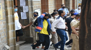 Mumbai, Aryan Khan cried, NCB interrogation, Shahrukh Khan, Advocate Satish Manshinde