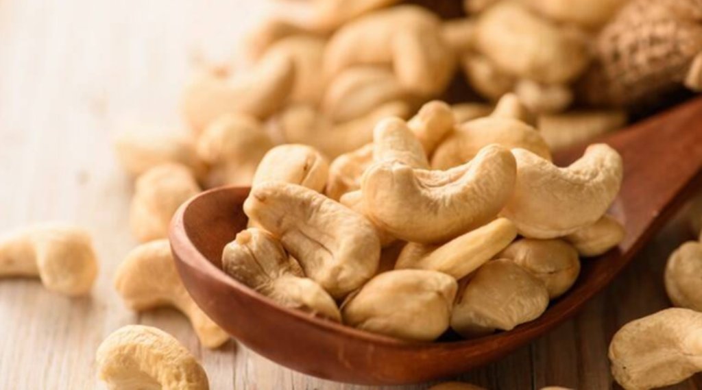 cashew, cashew benefits, dry fruits benefits