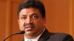 दो लैपटॉप ले जाने के मामले में एयरपोर्ट पर रोक दिए गए तमिलनाडु के वित्त मंत्री, बाद में मांगनी पड़ी माफी