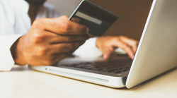 फेस्टिव सीजन में यूं यूज करें Credit Card: पैसे की बचत के साथ सुधार सकते हैं क्रेडिट स्कोर, जानें टिप्स