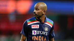 hardik-pandya-place-in-indian-team-playing-11-for-t20-world-cup-is-in-danger-as-akash-chopra-doubt-his-place-shardul-thakur-can-replace