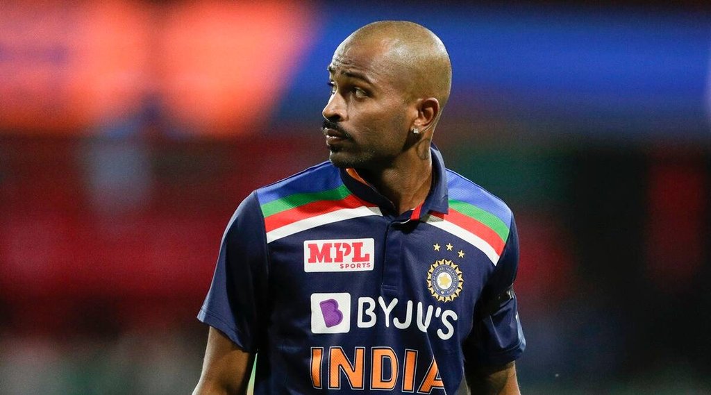 hardik-pandya-place-in-indian-team-playing-11-for-t20-world-cup-is-in-danger-as-akash-chopra-doubt-his-place-shardul-thakur-can-replace