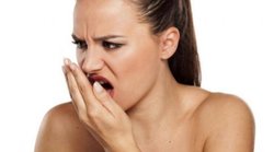 मुंह से आ रही दुर्गंध कहीं गंभीर बीमारियों का तो संकेत नहीं? जानिये