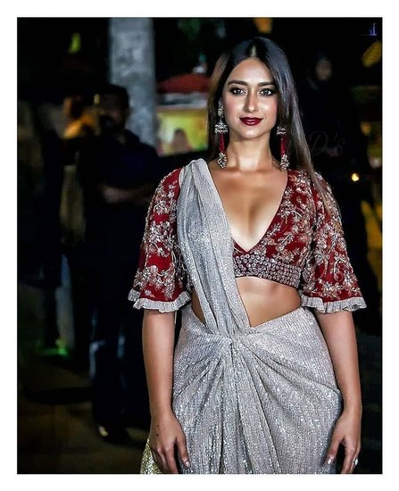 इलियाना डि क्रूज - 1 नवंबर 1986