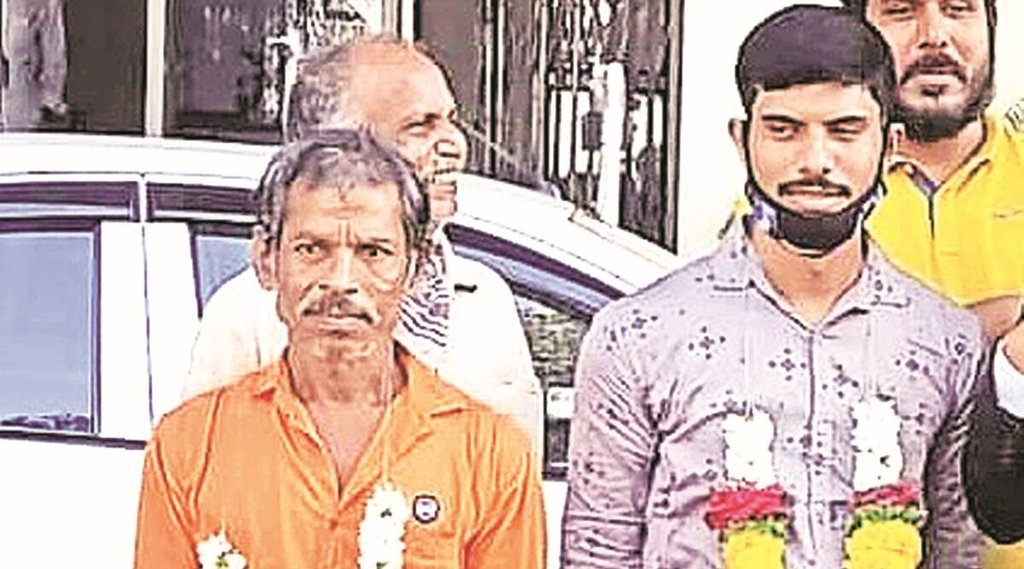 बरी होने के बाद वित्ताला और उनके पिता। एक्सप्रेस फोटो