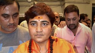 pragya thakur, kumar vishwas, pragya thakur on film industry