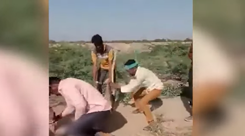 Rajasthan, Hanumangarh, Man was beaten to death, Illegal relationship, Recorded in the camera, Accused kneeling on neck, Hanumangarh, police