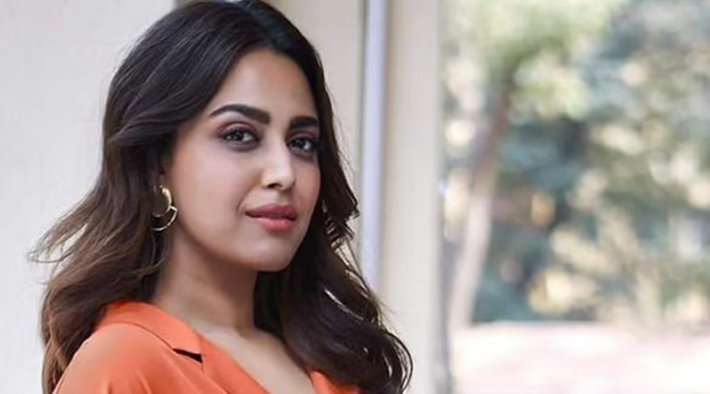 Swara Bhaskar, Swara Bhasker Lash Out Indian PM, नरेंद्र मोदी, Narendra Modi, स्वरा भास्कर,