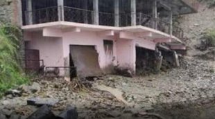 uttrakhand rain, manali, landslide