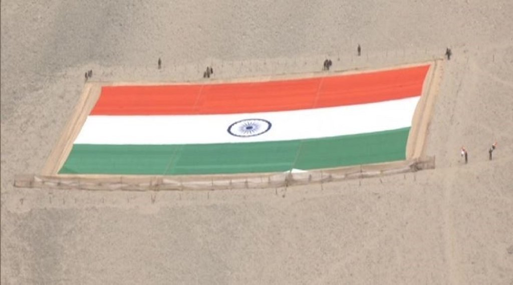 world largest tiranga, world largest Khadi national flag, leh, laddakh