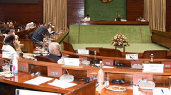 संसद सत्र से पहले सर्वदलीय बैठक में नहीं पहुंचे पीएम मोदी, विपक्ष बोला- दूसरे तरीके से वापस ले आएंगे कृषि कानून